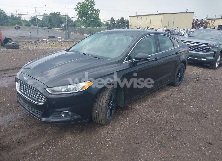 Photo 2 of 2014 Ford Fusion SE (VIN 1FA6P0HD5E5395287)