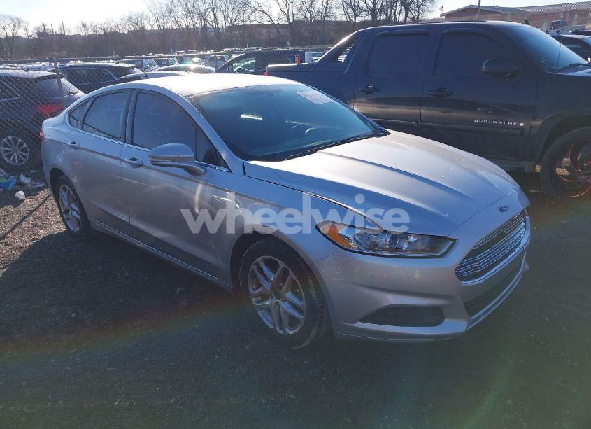 2014 Ford Fusion SE (VIN 1FA6P0HD5E5397489) main photo