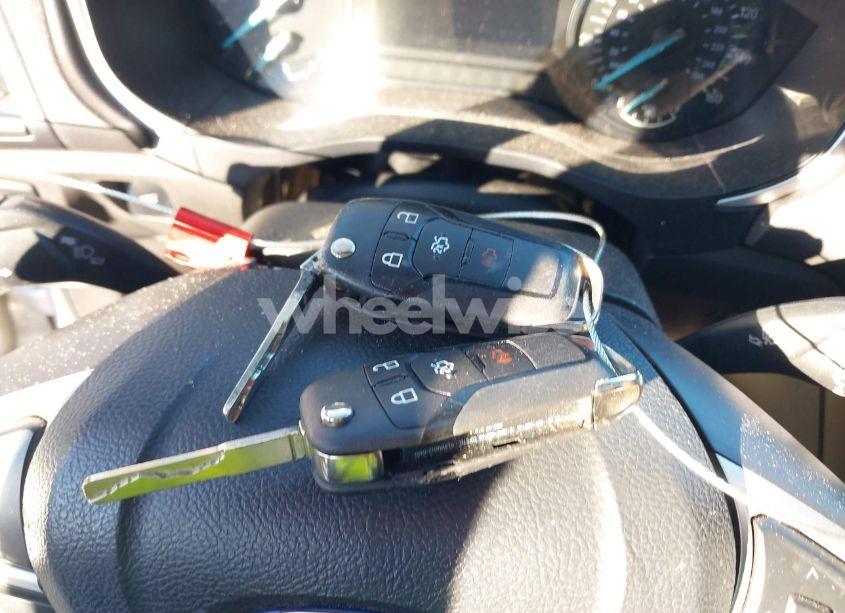 Photo 11 of 2014 Ford Fusion SE (VIN 1FA6P0HD5E5397489)