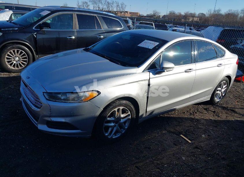 Photo 2 of 2014 Ford Fusion SE (VIN 1FA6P0HD5E5397489)