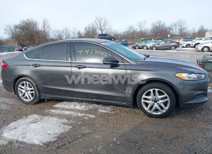 Photo 14 of 2016 Ford Fusion SE (VIN 1FA6P0HD5G5105729)