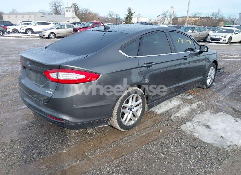 Photo 4 of 2016 Ford Fusion SE (VIN 1FA6P0HD5G5105729)
