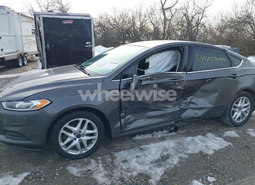 Photo 6 of 2016 Ford Fusion SE (VIN 1FA6P0HD5G5105729)