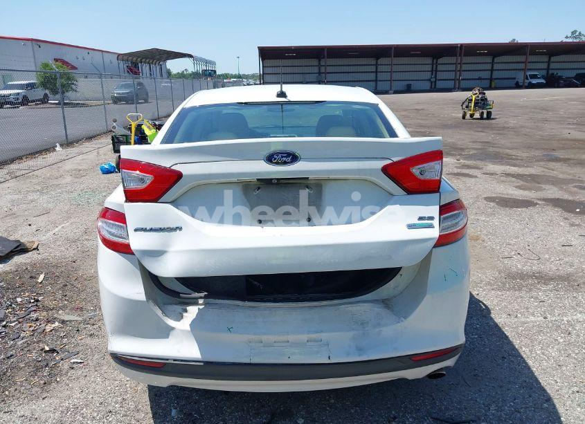 Photo 16 of 2016 Ford Fusion SE (VIN 1FA6P0HD5G5119551)