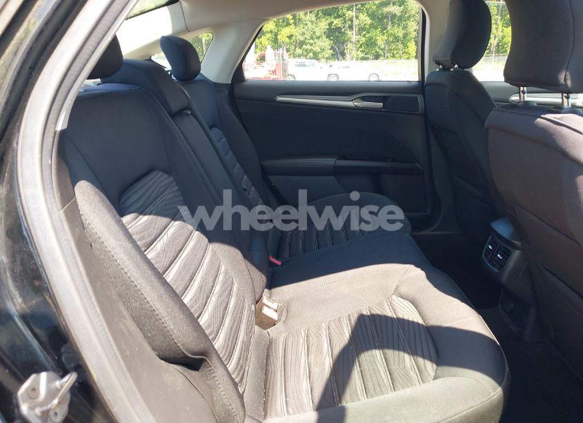 Photo 8 of 2016 Ford Fusion SE (VIN 1FA6P0HD5G5126077)