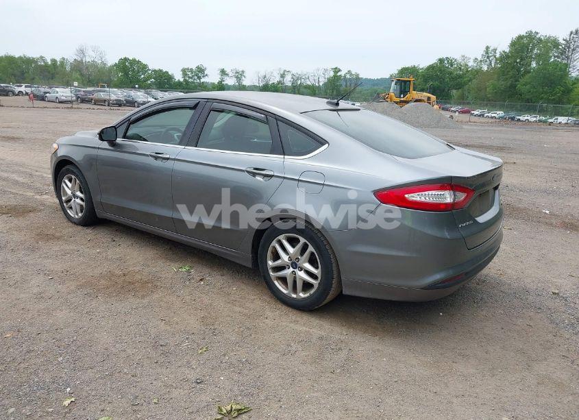 Photo 3 of 2014 Ford Fusion SE (VIN 1FA6P0HD6E5357647)