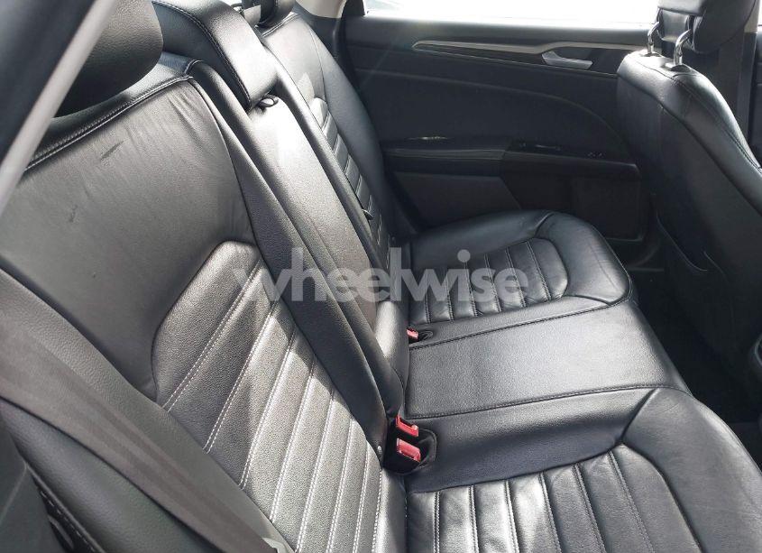 Photo 8 of 2014 Ford Fusion SE (VIN 1FA6P0HD6E5365294)