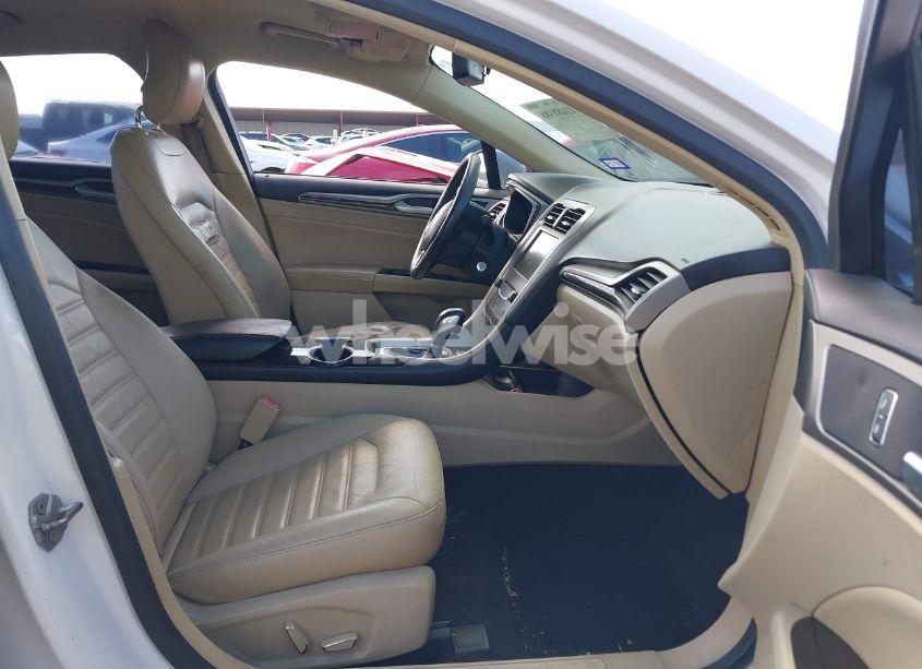 Photo 5 of 2014 Ford Fusion SE (VIN 1FA6P0HD6E5366655)