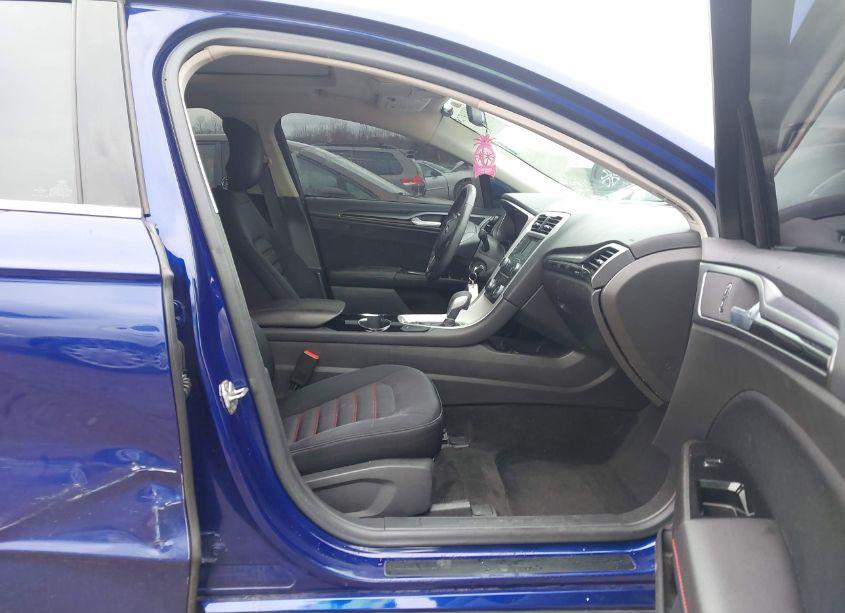 Photo 5 of 2014 Ford Fusion SE (VIN 1FA6P0HD6E5368423)