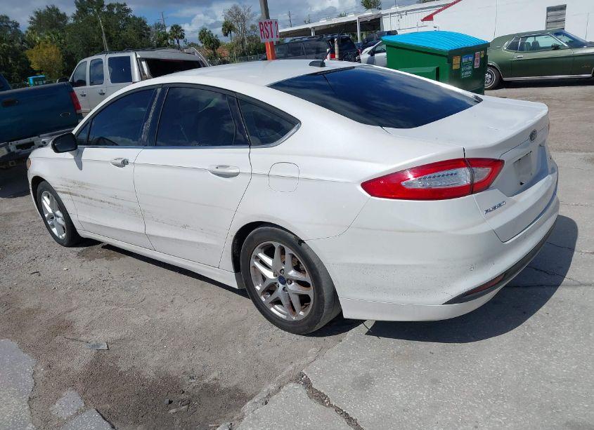 Photo 3 of 2014 Ford Fusion SE (VIN 1FA6P0HD6E5374447)