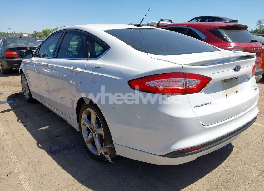 Photo 3 of 2014 Ford Fusion SE (VIN 1FA6P0HD6E5390583)