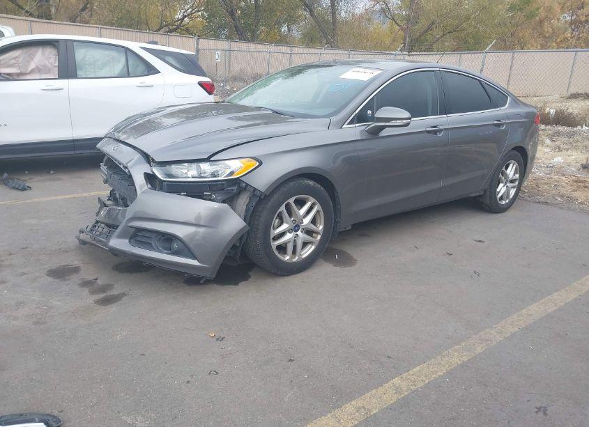 Photo 2 of 2014 Ford Fusion SE (VIN 1FA6P0HD6E5395279)
