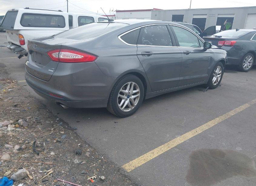 Photo 4 of 2014 Ford Fusion SE (VIN 1FA6P0HD6E5395279)