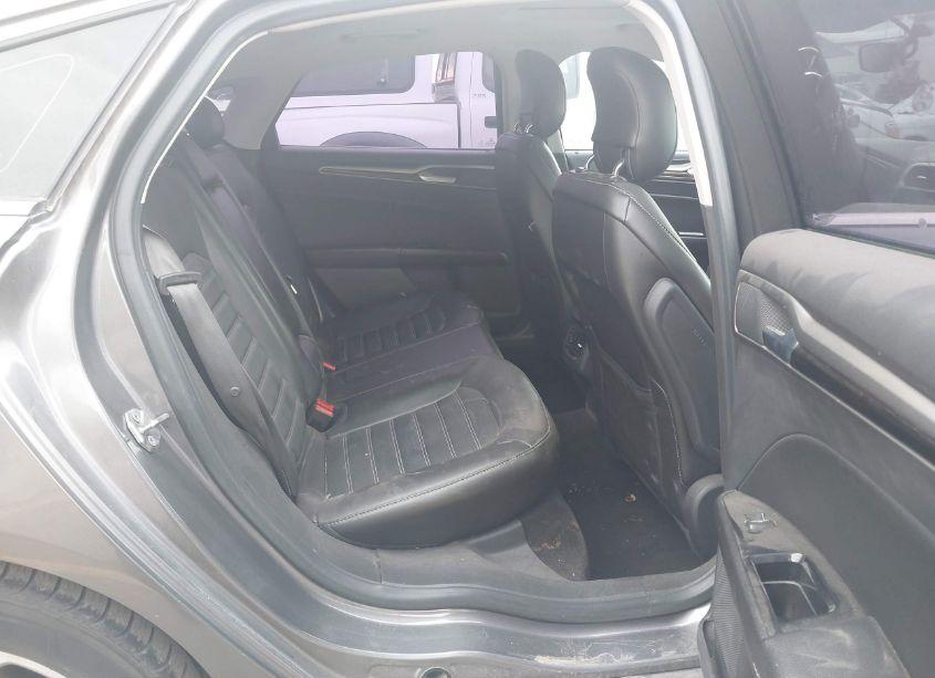 Photo 8 of 2014 Ford Fusion SE (VIN 1FA6P0HD6E5395279)