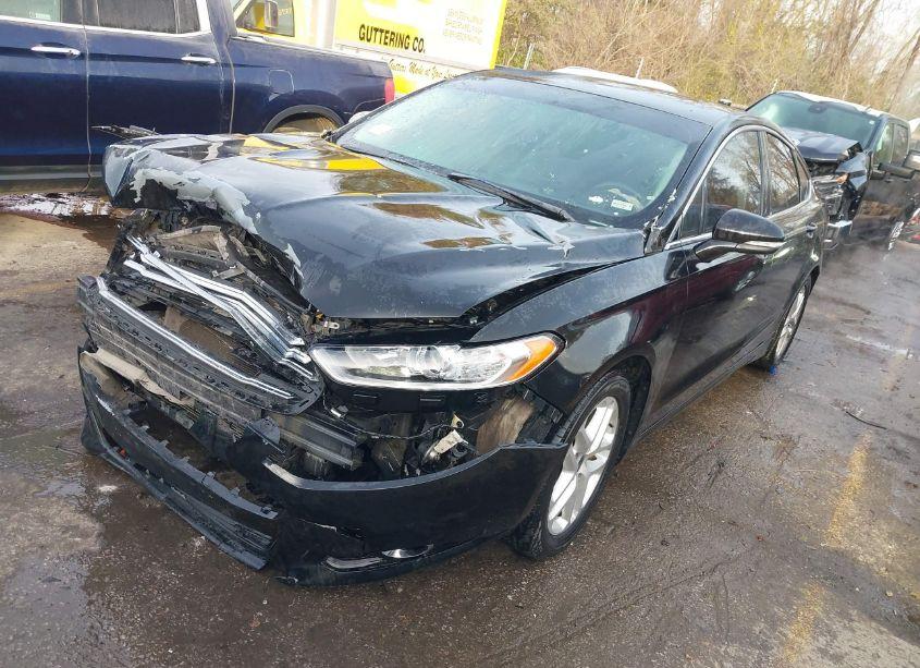 Photo 2 of 2015 Ford Fusion SE (VIN 1FA6P0HD6F5120559)