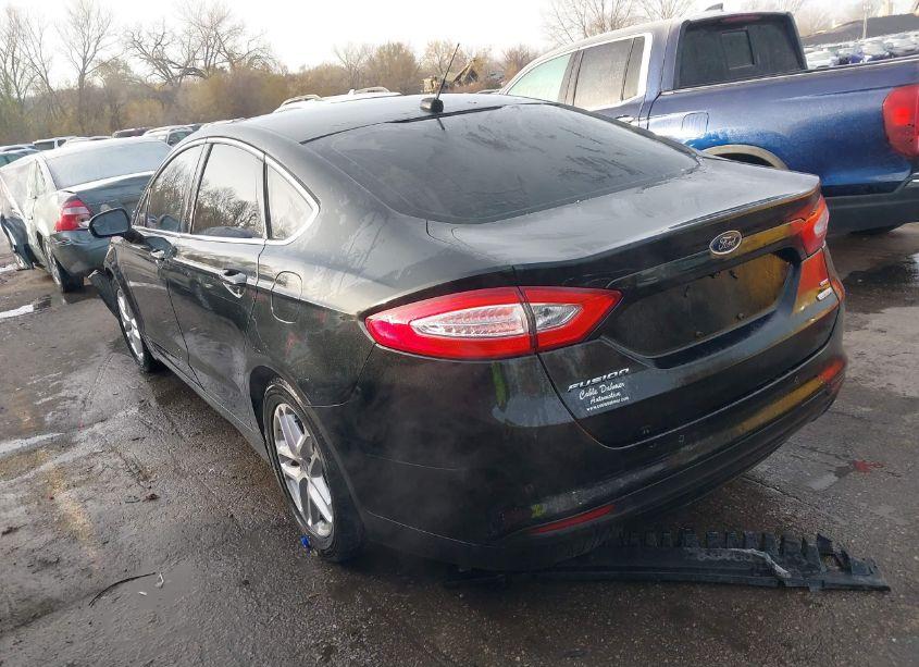 Photo 3 of 2015 Ford Fusion SE (VIN 1FA6P0HD6F5120559)