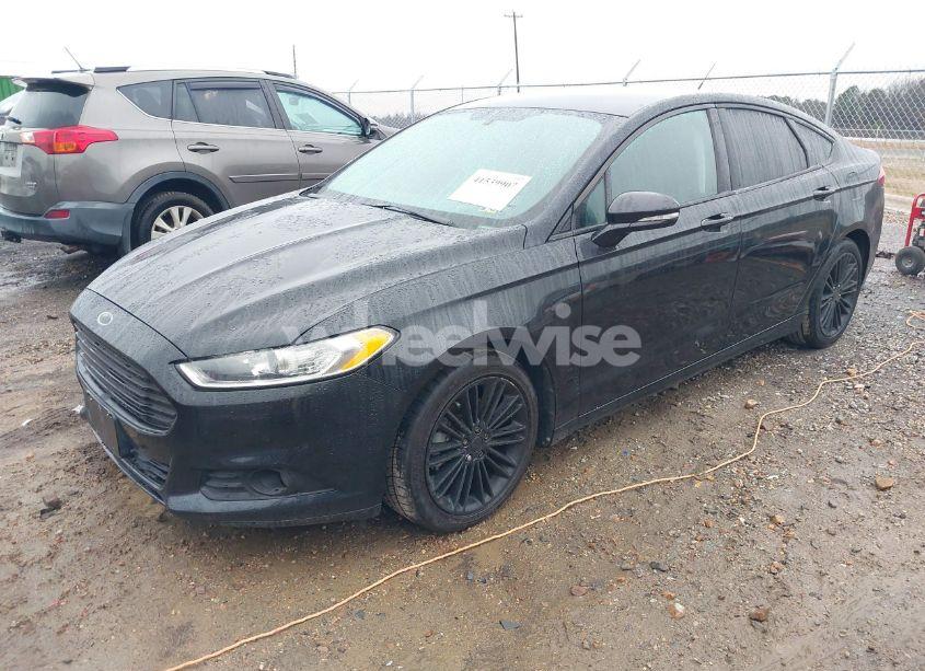 Photo 2 of 2014 Ford Fusion SE (VIN 1FA6P0HD7E5362727)