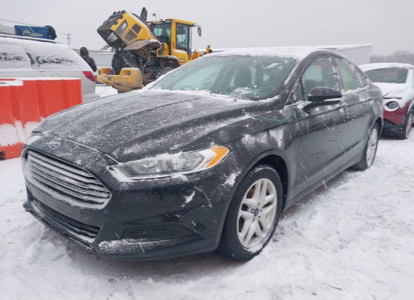 Photo 2 of 2014 Ford Fusion SE (VIN 1FA6P0HD7E5380516)