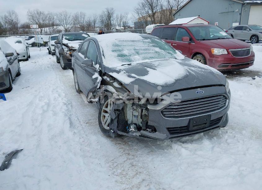 2014 Ford Fusion SE (VIN 1FA6P0HD7E5404300) main photo