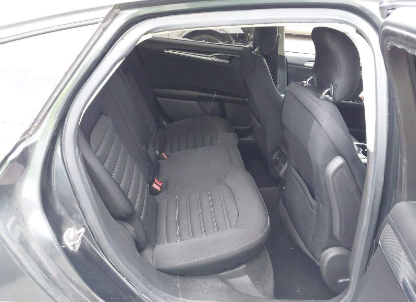 Photo 8 of 2015 Ford Fusion SE (VIN 1FA6P0HD7F5103429)