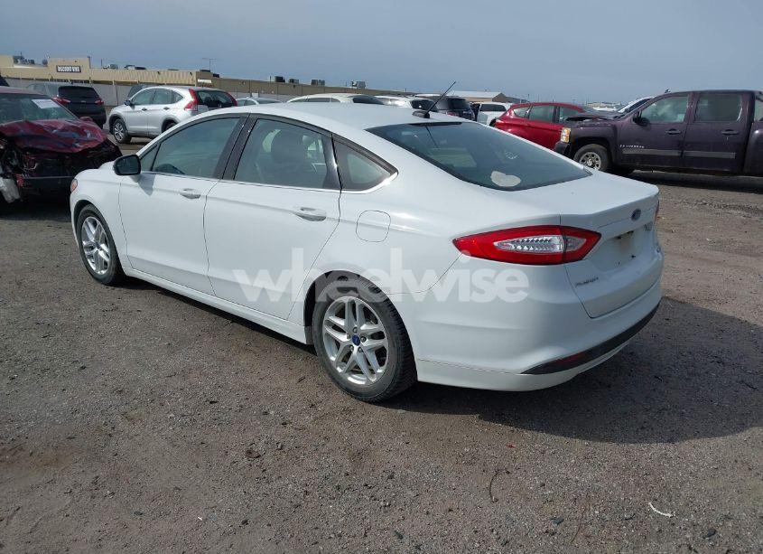 Photo 3 of 2015 Ford Fusion SE (VIN 1FA6P0HD7F5131487)