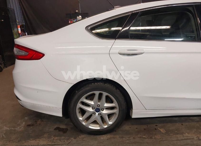 Photo 18 of 2016 Ford Fusion SE (VIN 1FA6P0HD7G5126095)