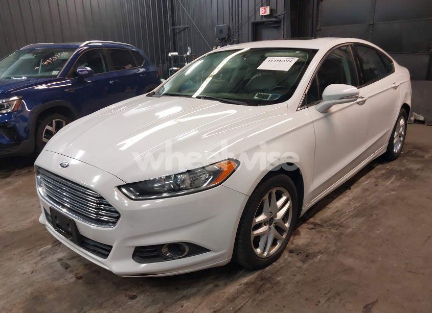 Photo 2 of 2016 Ford Fusion SE (VIN 1FA6P0HD7G5126095)