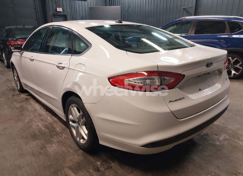 Photo 3 of 2016 Ford Fusion SE (VIN 1FA6P0HD7G5126095)