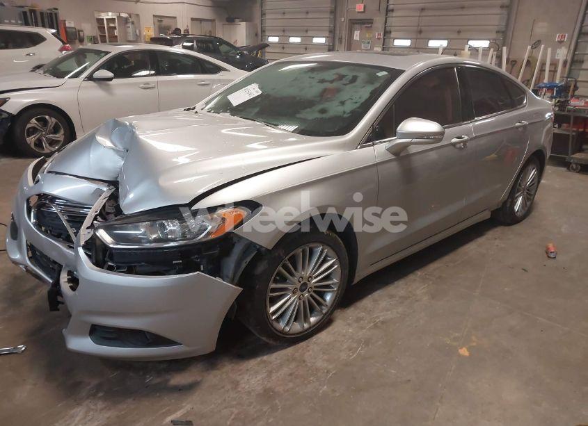 Photo 2 of 2016 Ford Fusion SE (VIN 1FA6P0HD7G5127554)