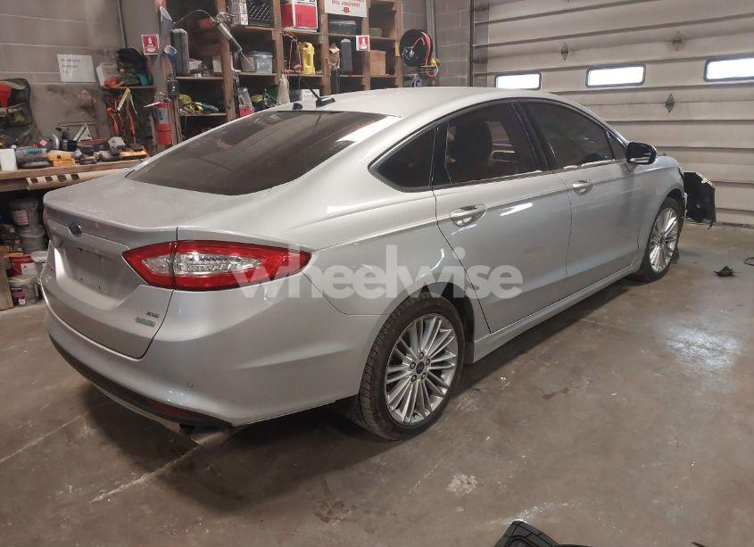 Photo 4 of 2016 Ford Fusion SE (VIN 1FA6P0HD7G5127554)