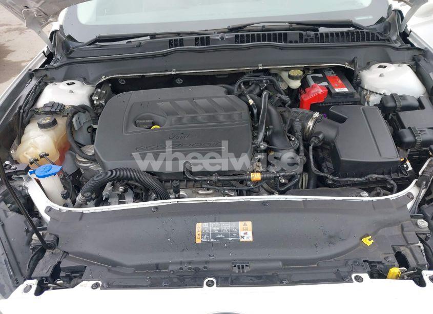 Photo 10 of 2014 Ford Fusion SE (VIN 1FA6P0HD8E5353518)