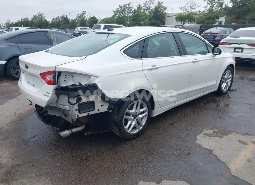 Photo 4 of 2014 Ford Fusion SE (VIN 1FA6P0HD8E5353518)