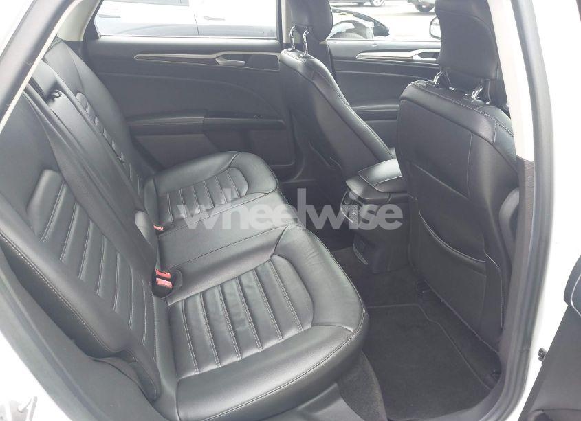 Photo 8 of 2014 Ford Fusion SE (VIN 1FA6P0HD8E5353518)