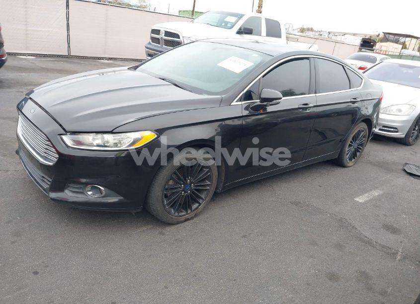 Photo 2 of 2014 Ford Fusion SE (VIN 1FA6P0HD8E5357729)