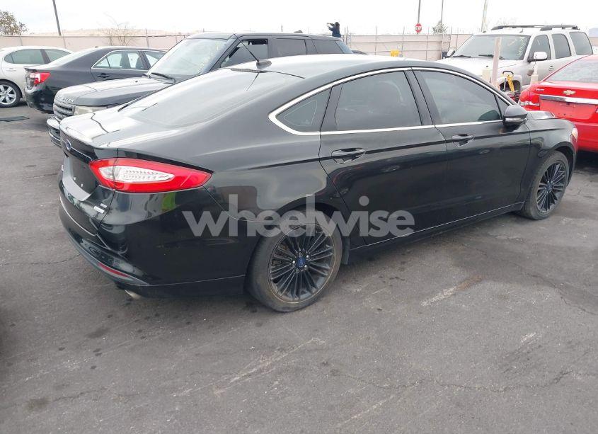 Photo 4 of 2014 Ford Fusion SE (VIN 1FA6P0HD8E5357729)