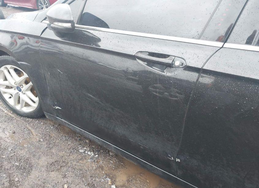 Photo 14 of 2014 Ford Fusion SE (VIN 1FA6P0HD8E5360386)