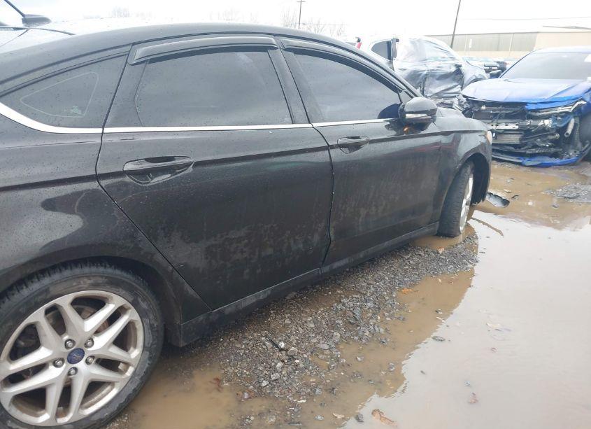 Photo 16 of 2014 Ford Fusion SE (VIN 1FA6P0HD8E5360386)