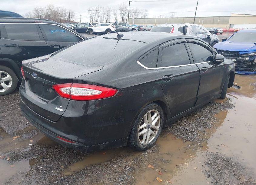Photo 4 of 2014 Ford Fusion SE (VIN 1FA6P0HD8E5360386)