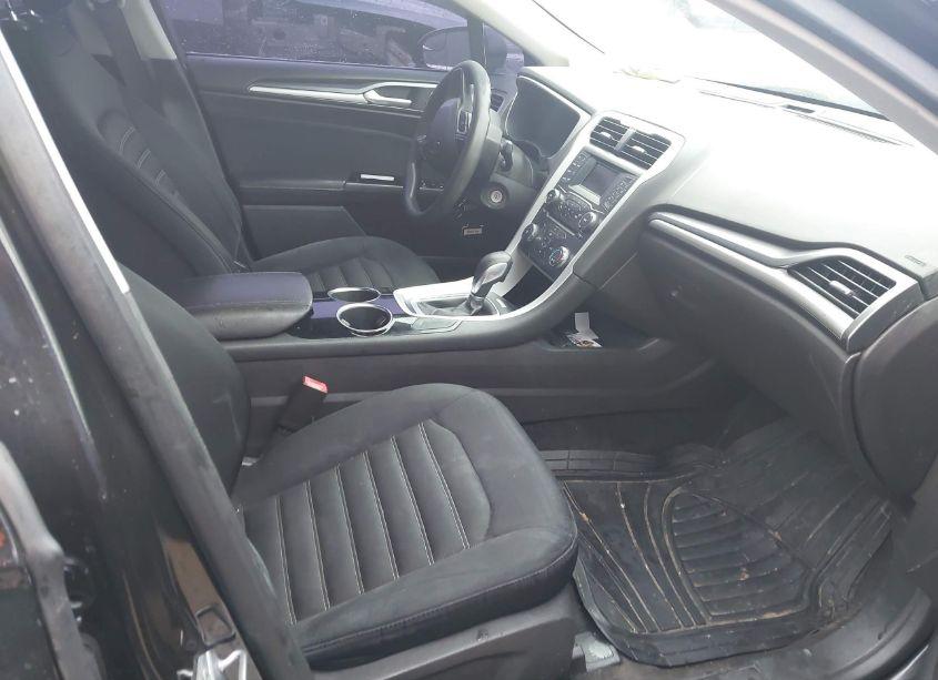 Photo 5 of 2014 Ford Fusion SE (VIN 1FA6P0HD8E5360386)