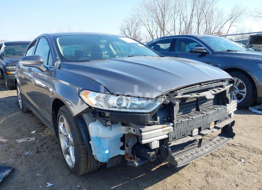 2014 Ford Fusion SE (VIN 1FA6P0HD8E5360467) main photo