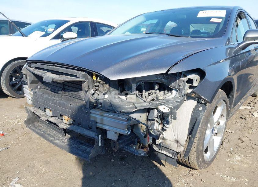 Photo 6 of 2014 Ford Fusion SE (VIN 1FA6P0HD8E5360467)