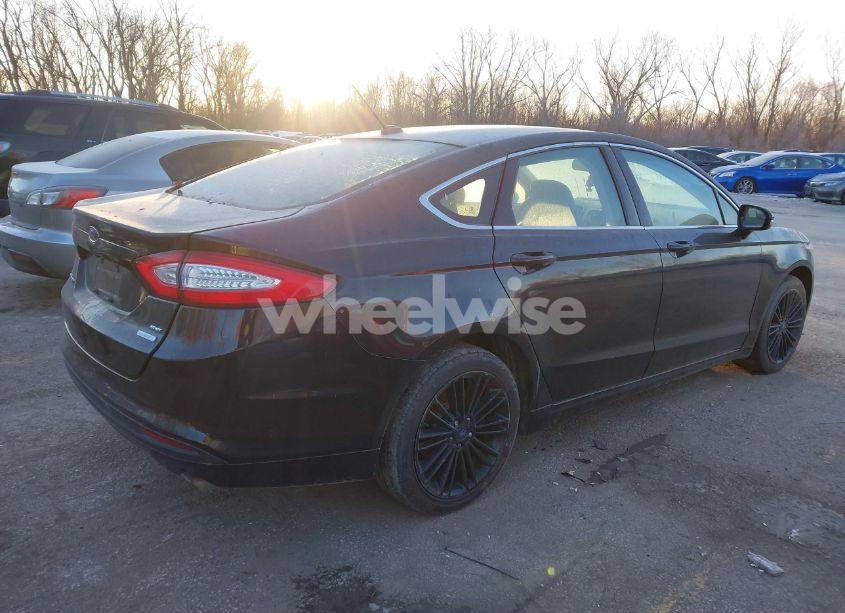 Photo 4 of 2014 Ford Fusion SE (VIN 1FA6P0HD8E5380296)