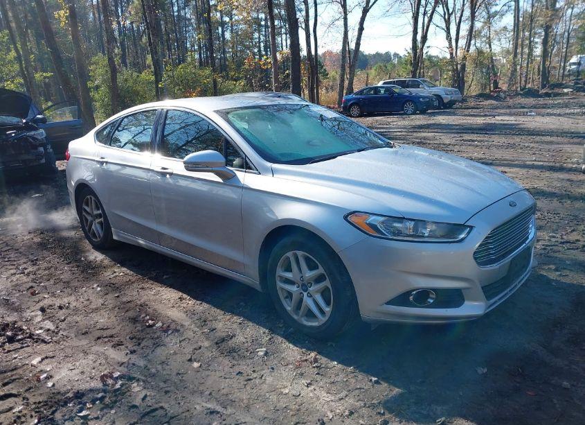 2015 Ford Fusion SE (VIN 1FA6P0HD8F5111281) main photo