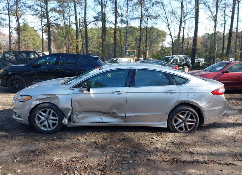 Photo 14 of 2015 Ford Fusion SE (VIN 1FA6P0HD8F5111281)