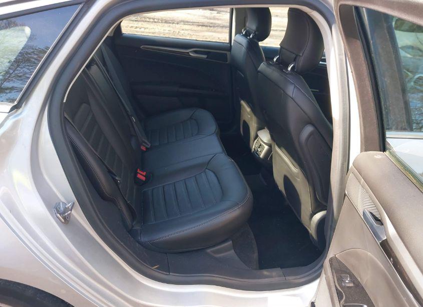 Photo 8 of 2015 Ford Fusion SE (VIN 1FA6P0HD8F5111281)