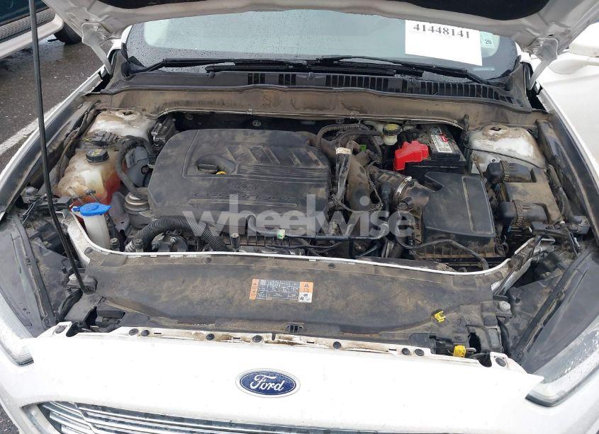 Photo 10 of 2015 Ford Fusion SE (VIN 1FA6P0HD8F5119994)