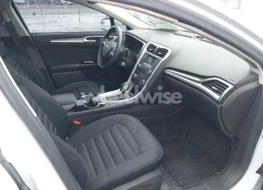 Photo 5 of 2015 Ford Fusion SE (VIN 1FA6P0HD8F5119994)