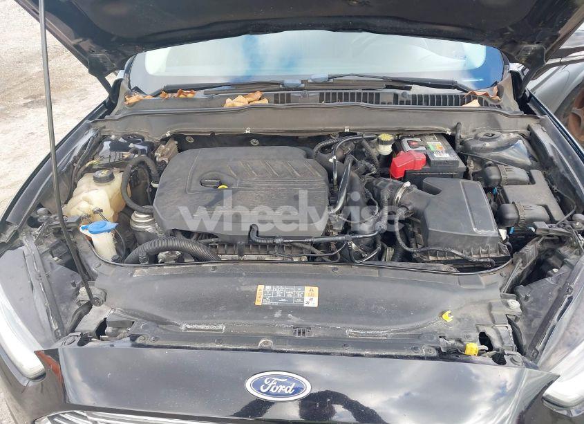 Photo 10 of 2016 Ford Fusion SE (VIN 1FA6P0HD8G5100363)