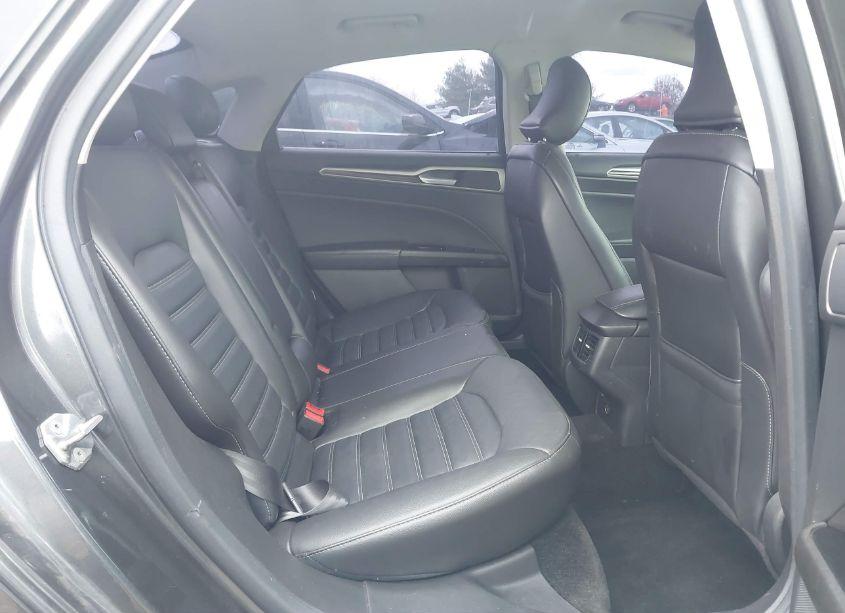 Photo 8 of 2016 Ford Fusion SE (VIN 1FA6P0HD8G5130558)