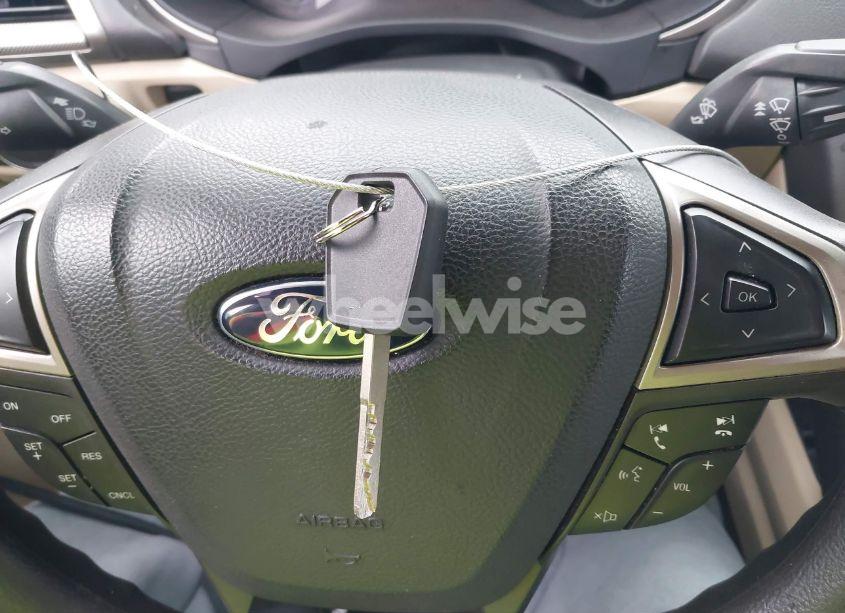 Photo 11 of 2014 Ford Fusion SE (VIN 1FA6P0HD9E5396569)